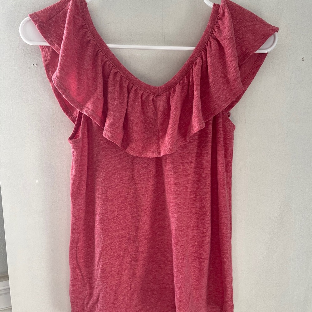 Old navy ruffle tank